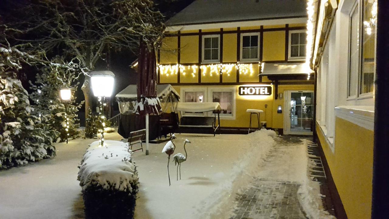 Hotel Rhoener Land Garni - Bed & Breakfast Oberthulba Buitenkant foto