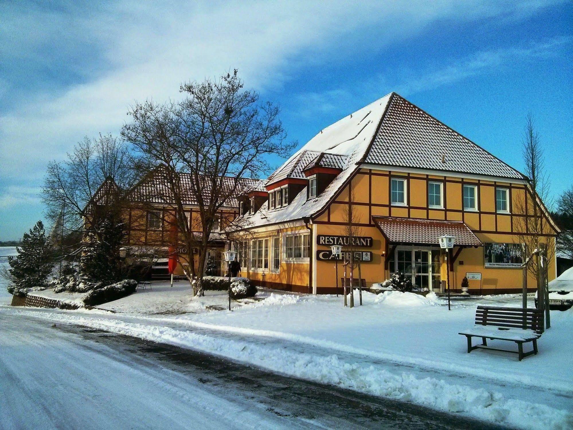 Hotel Rhoener Land Garni - Bed & Breakfast Oberthulba Buitenkant foto