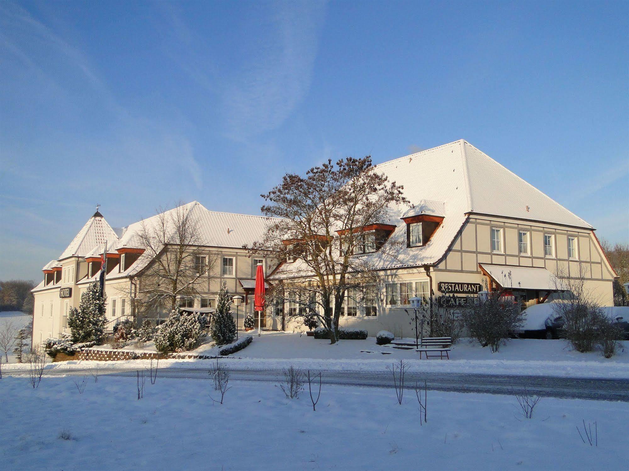 Hotel Rhoener Land Garni - Bed & Breakfast Oberthulba Buitenkant foto