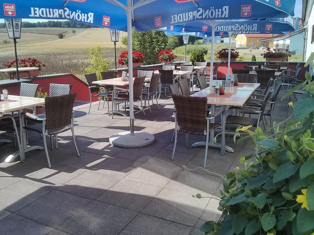 Hotel Rhoener Land Garni - Bed & Breakfast Oberthulba Buitenkant foto